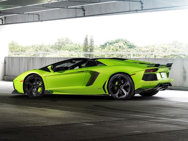 AVENTADOR_tuned_by_VORSTEINER_Hulk_style_pic-2