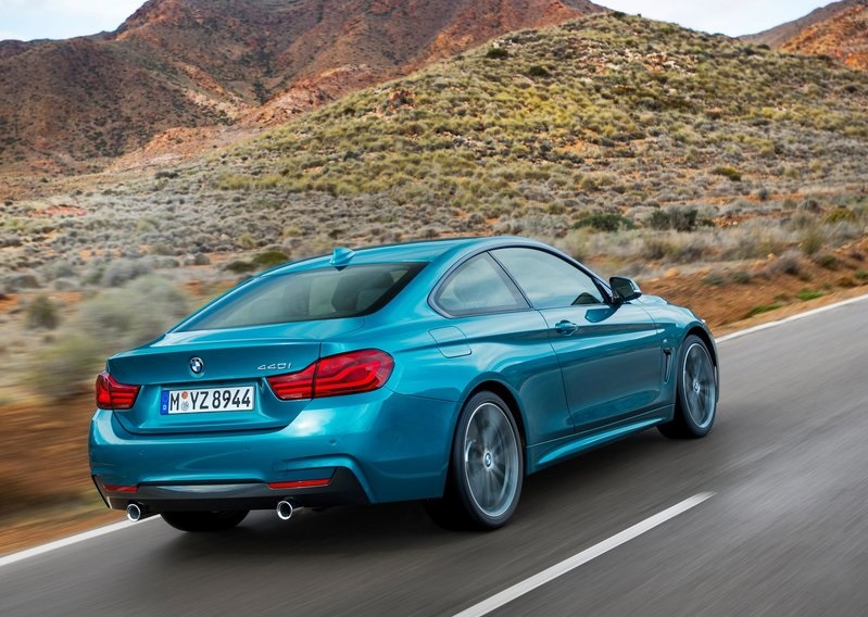 BMW 4 SERIES COUPE