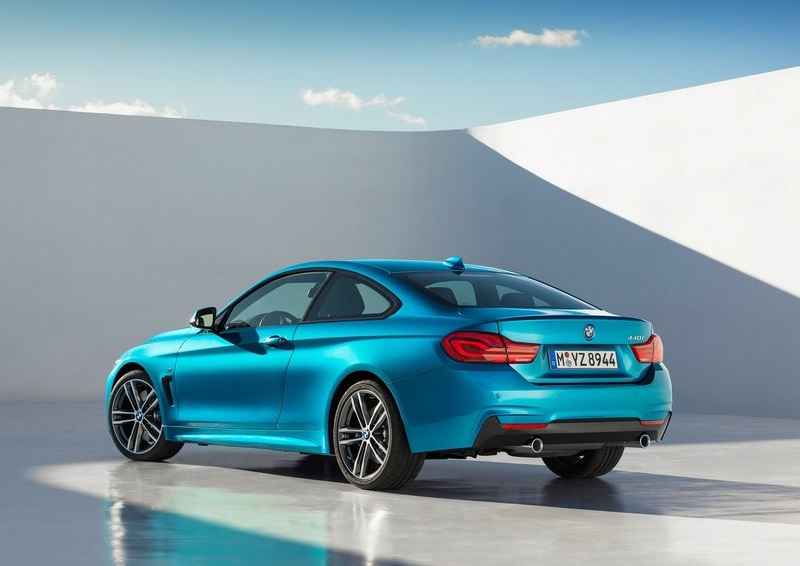 BMW 4 SERIES COUPE