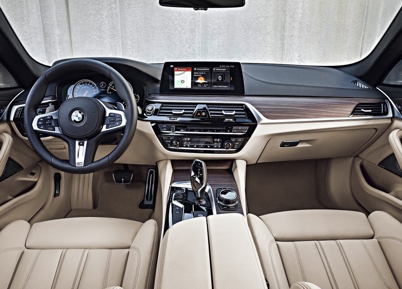 BMW 5 SERIES TOURING