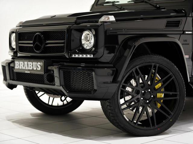 Black_MERCEDES_G63_tuned_by_BRABUS_front_pic-8