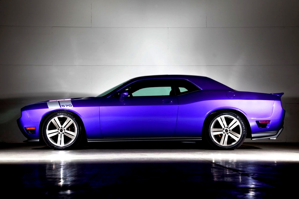 MUSCLE CAR DODGE CHALLENGER WITH SMS
