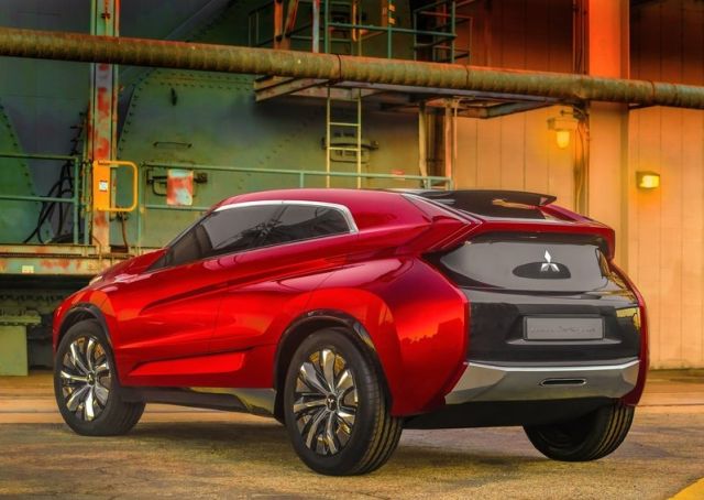 CONCEPT_MITSUBISHI_XR-PHEV_pic-2