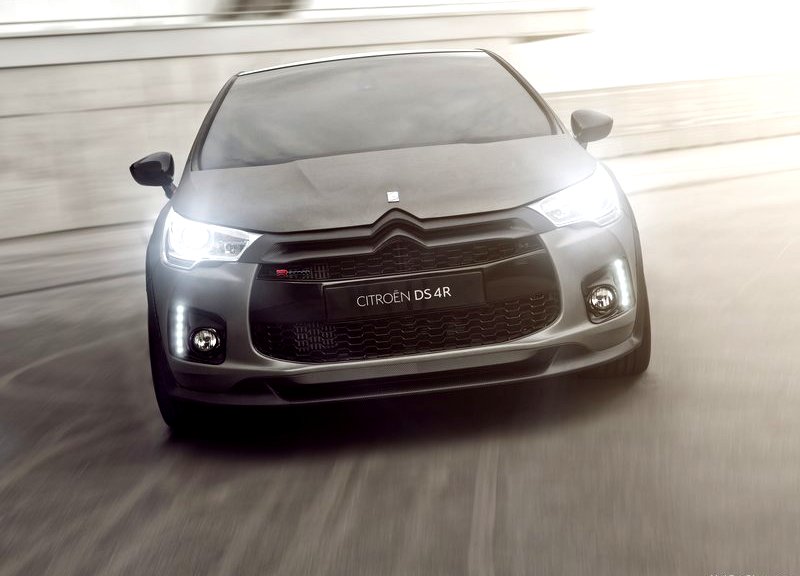 CITROEN DS4 RACING…www.oopscars.com