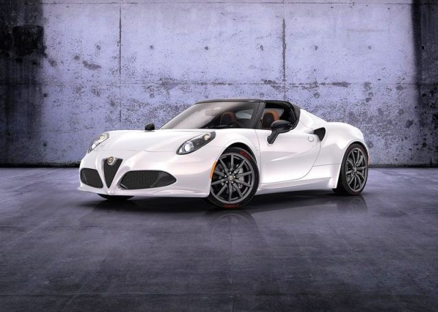 ALFA ROMEO 4C SPIDER