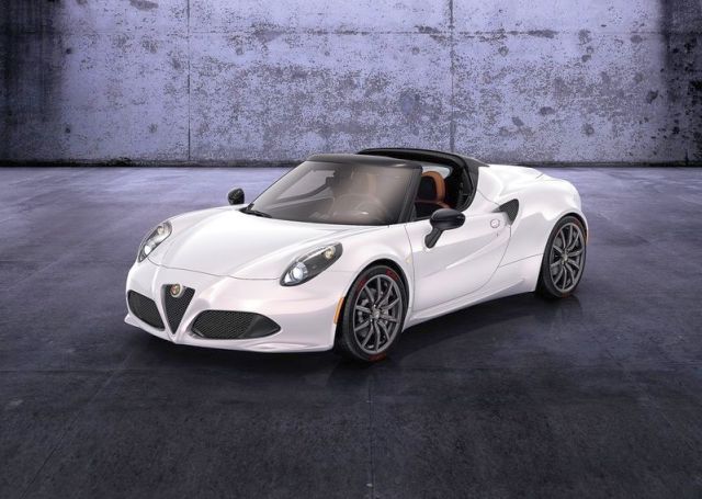 Concept_ALFA_ROMEO_4C_Spider_front_pic-2