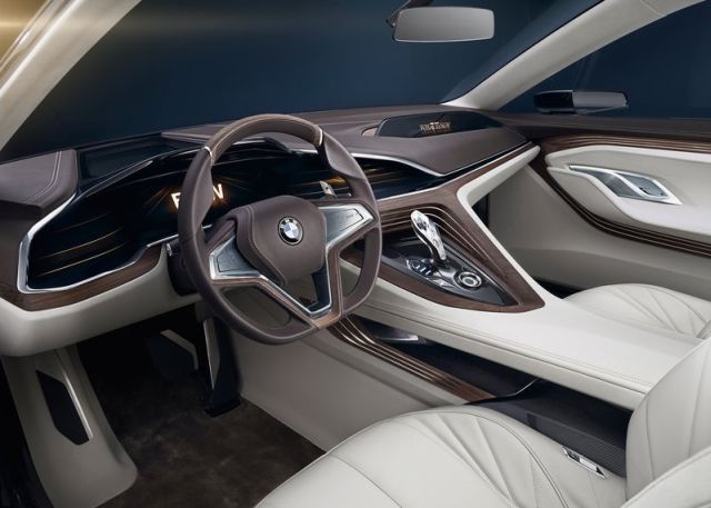 Concept BMW VISION FUTURE LUXURY