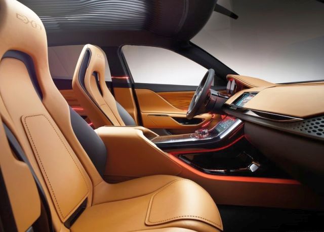 Concept JAGUAR C-X17 5-Seater