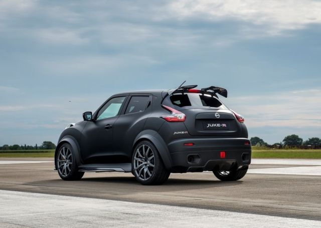Concept_NISSAN_JUKE-R_2.0_pic-7