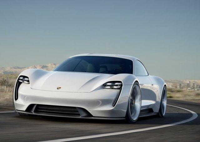 Concept PORSCHE MISSION E