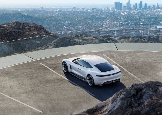 Concept PORSCHE MISSION E