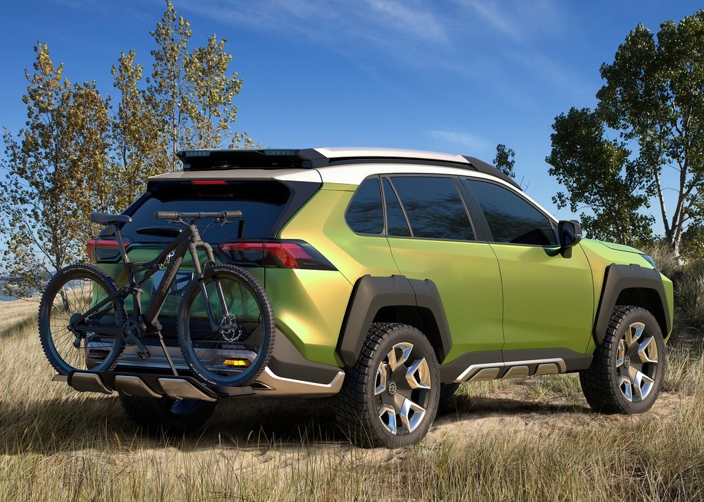 Concept TOYOTA FT-AC-oopscars