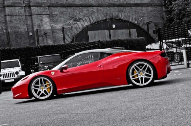 FERRARI 458 ITALIA tuned by KAHN DESIGN