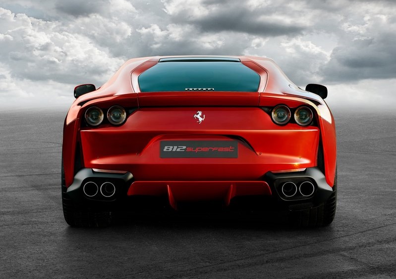 FERRARI 812 SUPERFAST-2018