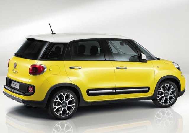 FIAT_500L_Trekking_front_pic-4