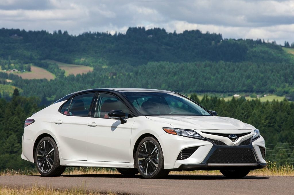 2018 TOYOTA CAMRY