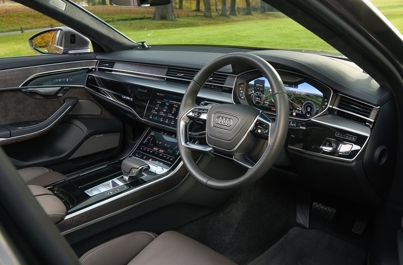 2019 AUDI A8L