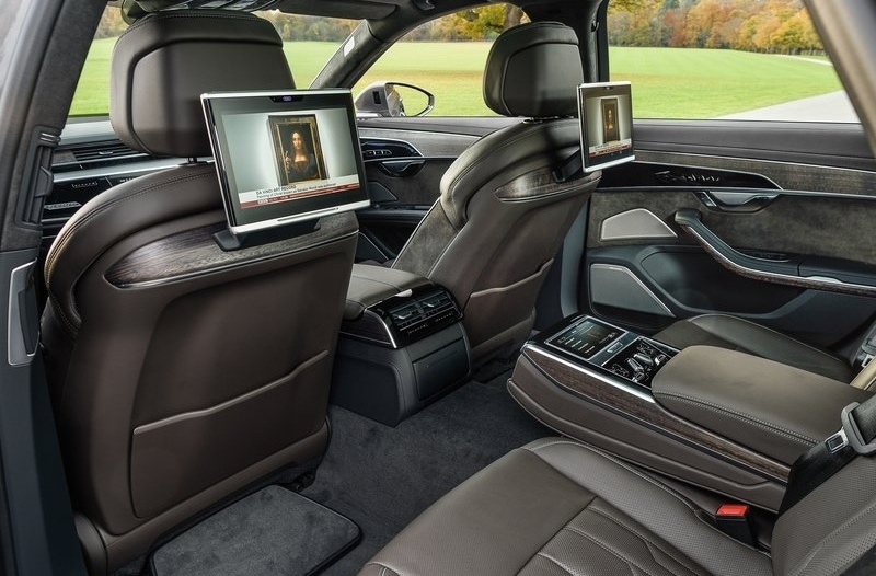 2019 AUDI A8L