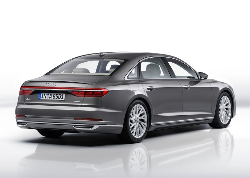 2019 AUDI A8L