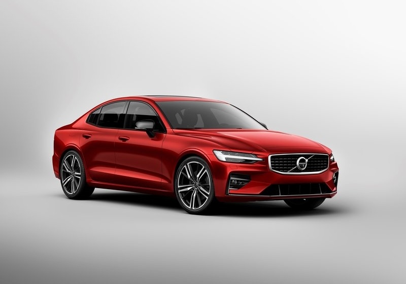 2021 Volvo S60 B5 AWD Inscription Plus donanımı ile satışa