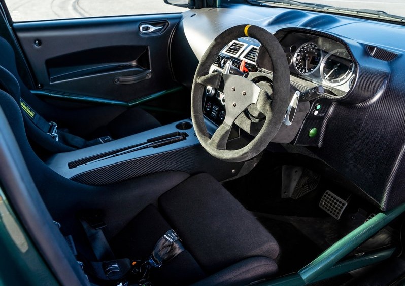 ASTON MARTIN V8 CYGNET CONCEPT