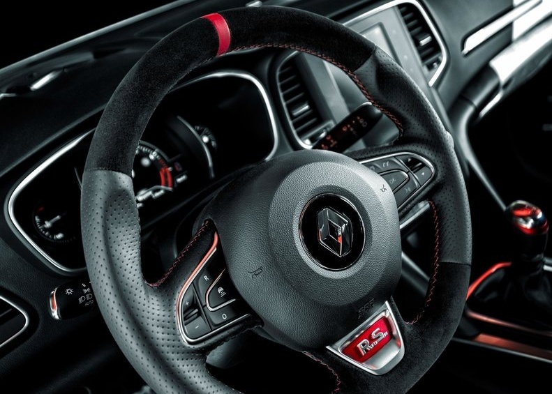2019 RENAULT MEGANE RS TROPHY