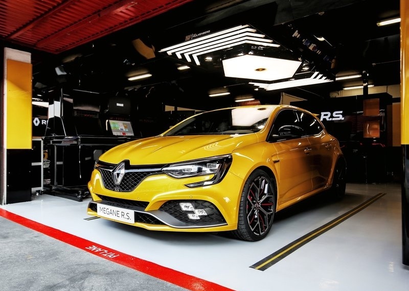 2019 RENAULT MEGANE RS TROPHY