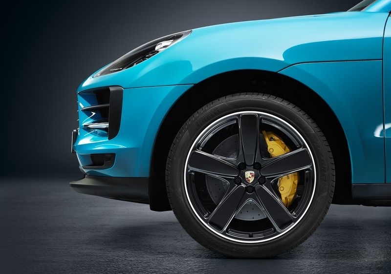 2019 PORSCHE MACAN