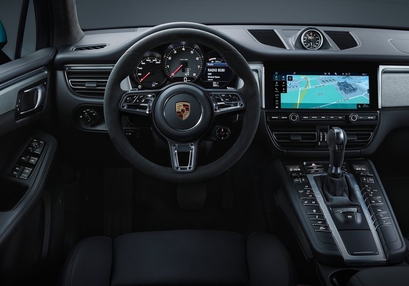 2019 PORSCHE MACAN
