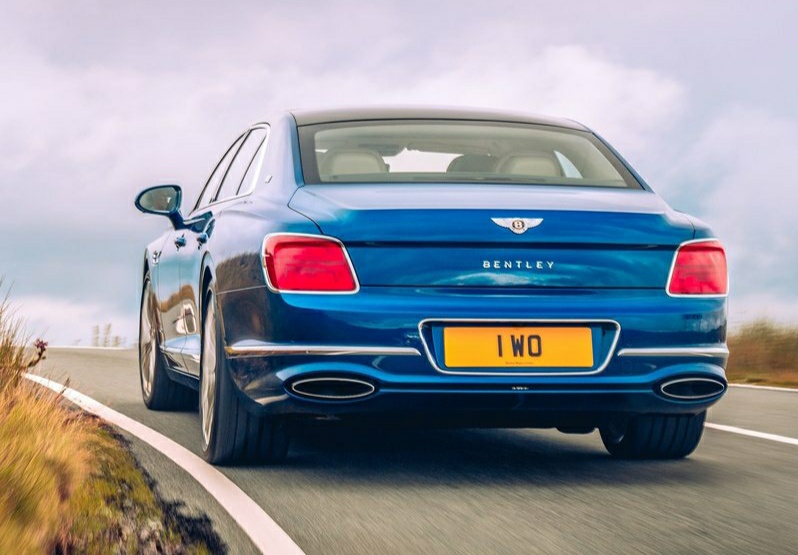 BENTLEY FLYING SPUR FIRST EDITION