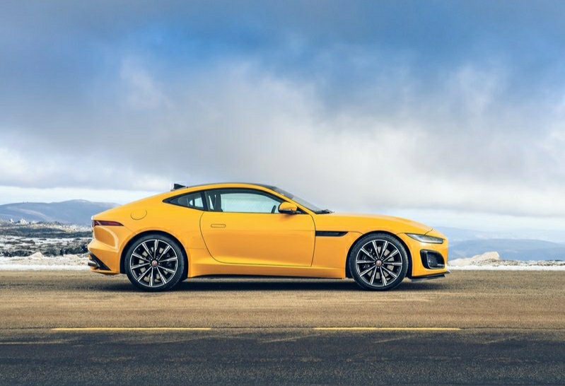 2021 JAGUAR F-TYPE