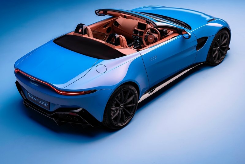 2021 Aston Martin Vantage Roadster