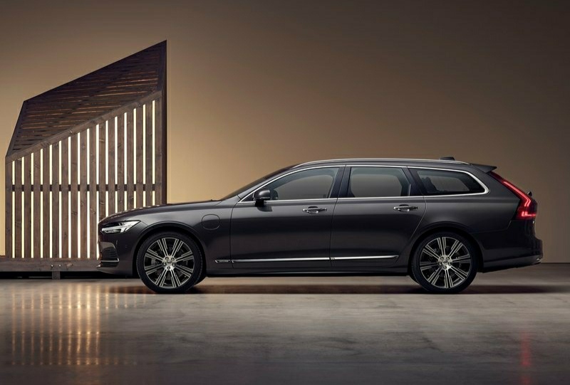 2020 VOLVO V90