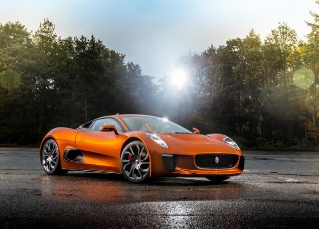 JAGUAR_C-X75_BOND_Concept_pic-2