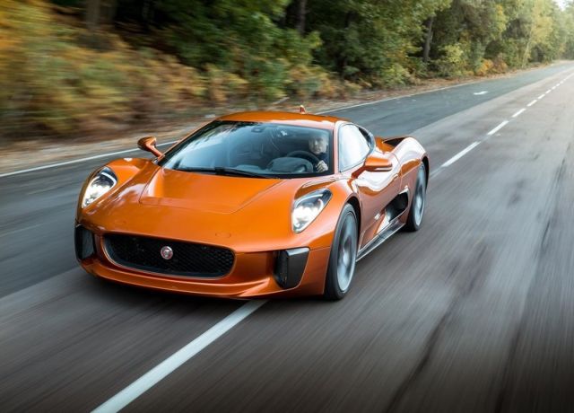 JAGUAR_C-X75_BOND_Concept_pic-6