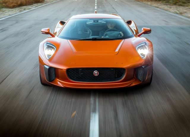 JAGUAR_C-X75_BOND_Concept_pic-7