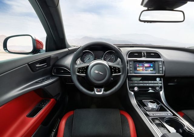 JAGUAR XE S