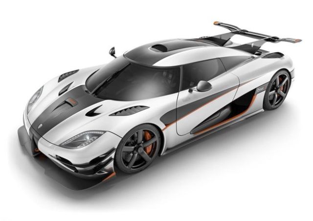 KOENIGSEGG ONE -front view