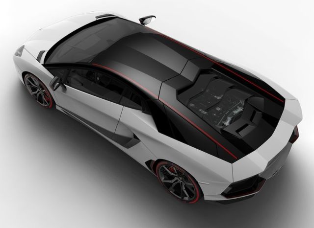 LAMBORGHINI AVENTADOR LP700-4 Pirelli Edition