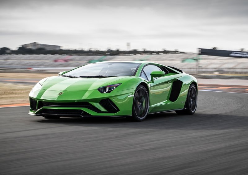 LAMBORGHINI AVENTADOR S-2018