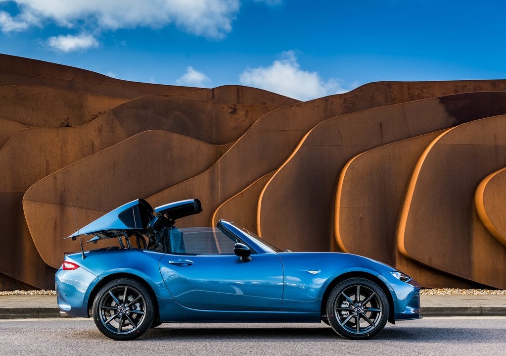 2019 MAZDA MX5 RF SPORT BLACK