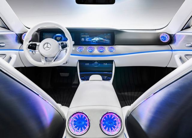 MERCEDES-BENZ_IAA_Concept_pic-11