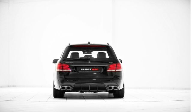 MERCEDES E63 ESTATE Tuned by BRABUS 850_rear_pic-3