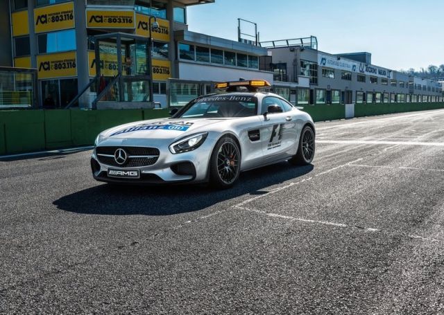 MERCEDES_AMG_GT_S_F1_Safety_Car_pic-3