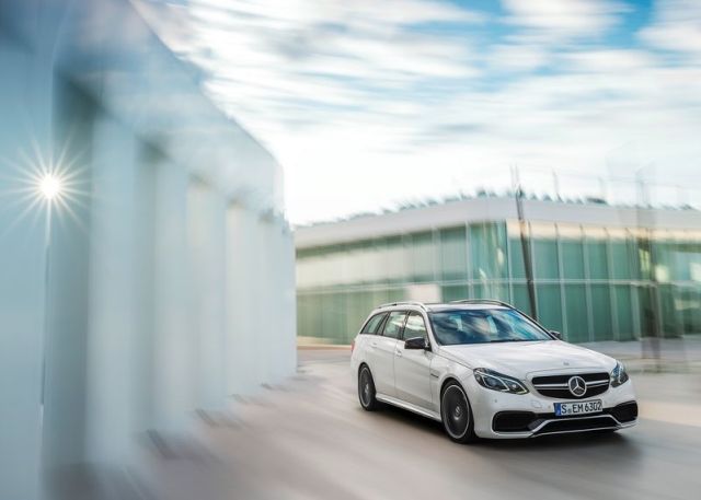 MERCEDES_E63_AMG_ESTATE_White_front_pic-5