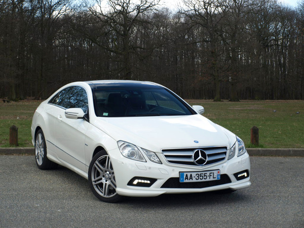 MERCEDES-BENZ E CLASS COUPE AMG STYLE…