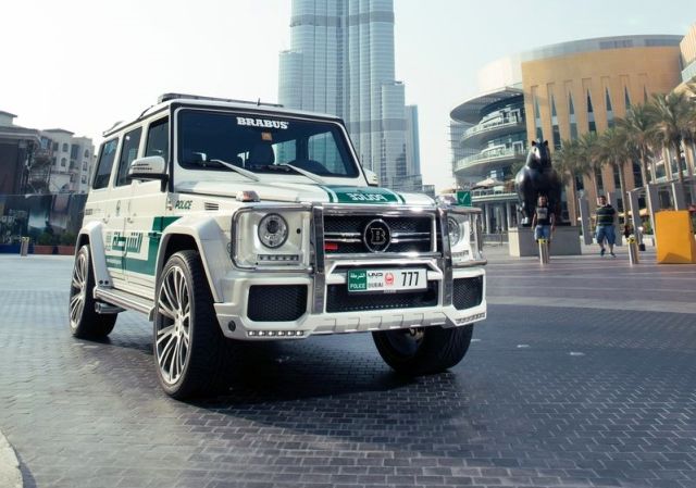 MERCEDES_G63_BRABUS_B63S_700_WIDESTAR_DUBAI_POLICE_Tuning_front_pic-2