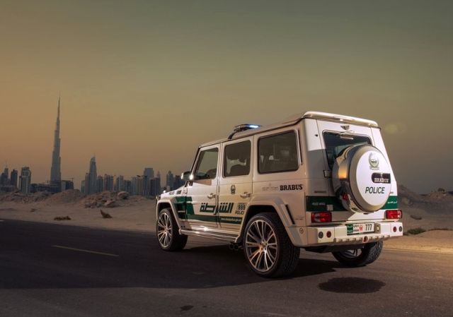 MERCEDES_G63_BRABUS_B63S_700_WIDESTAR_DUBAI_POLICE_Tuning_rear_pic-4