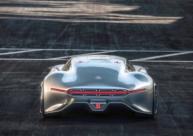 MERCEDES_VISION_GRAN_TURISMO_Concept_rear_pic-10