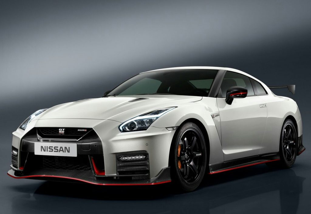 2017 NISSAN GT-R NISMO